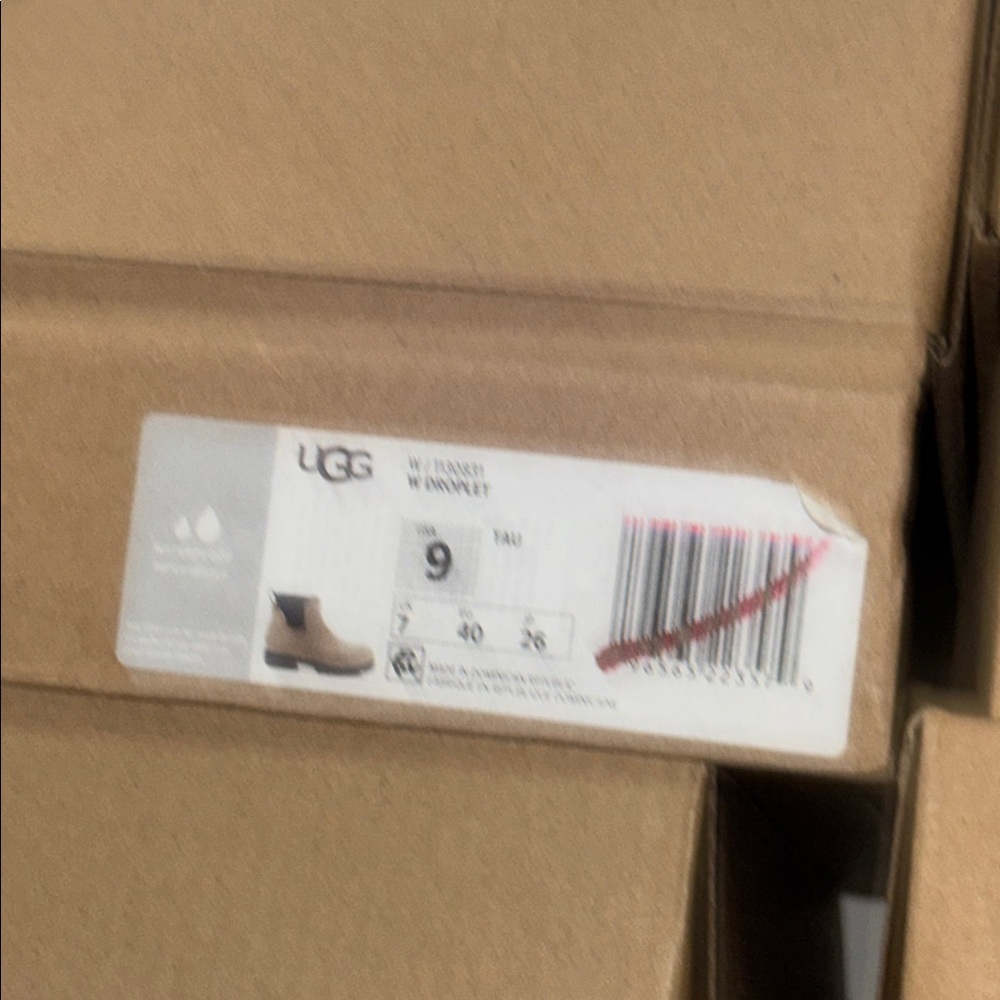 UGG DROPLET - Picture 5 of 5